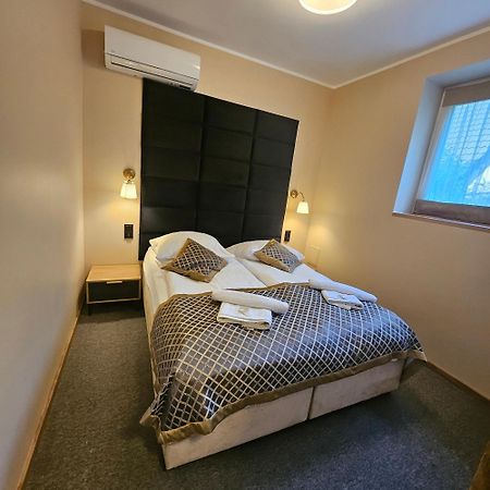 Willa Klodzko-Zacisze - Sauna - Silownia - Komnata Solna Exteriör bild