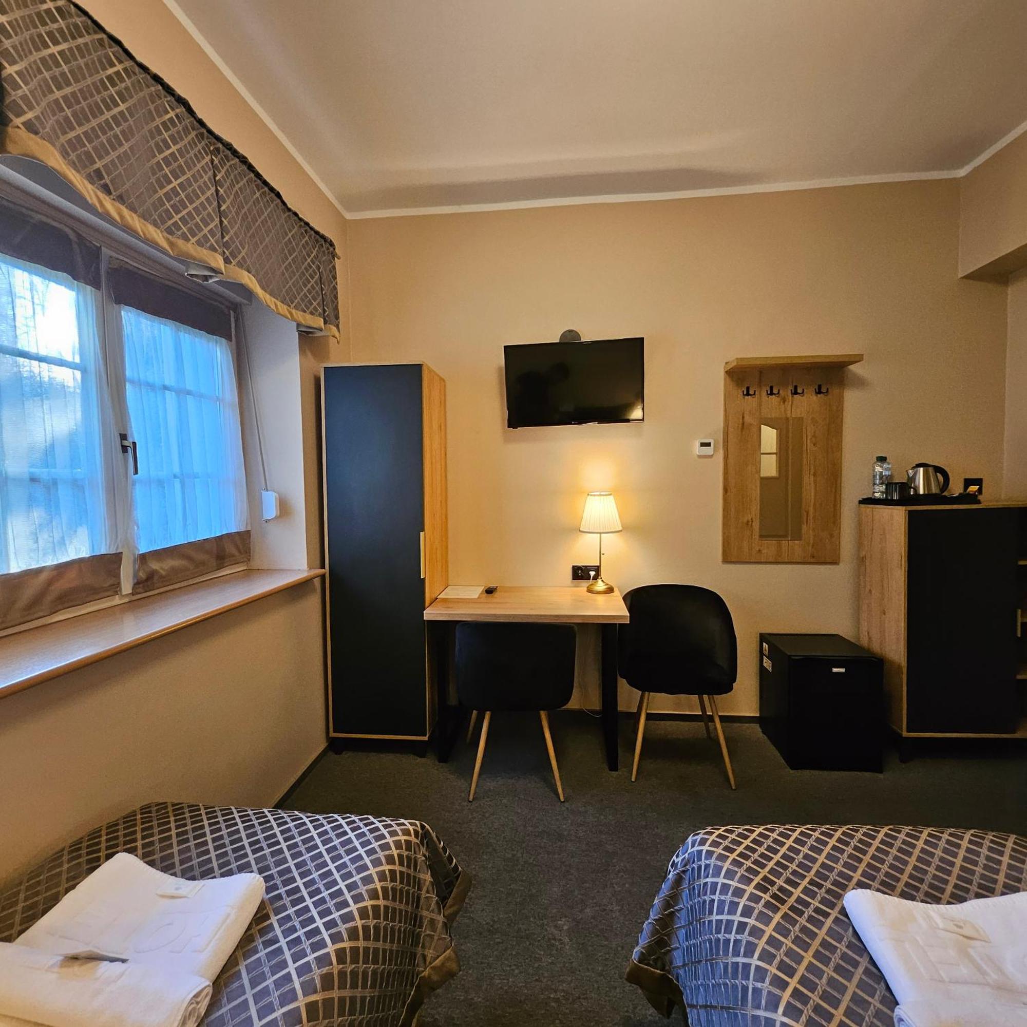 Willa Klodzko-Zacisze - Sauna - Silownia - Komnata Solna Exteriör bild
