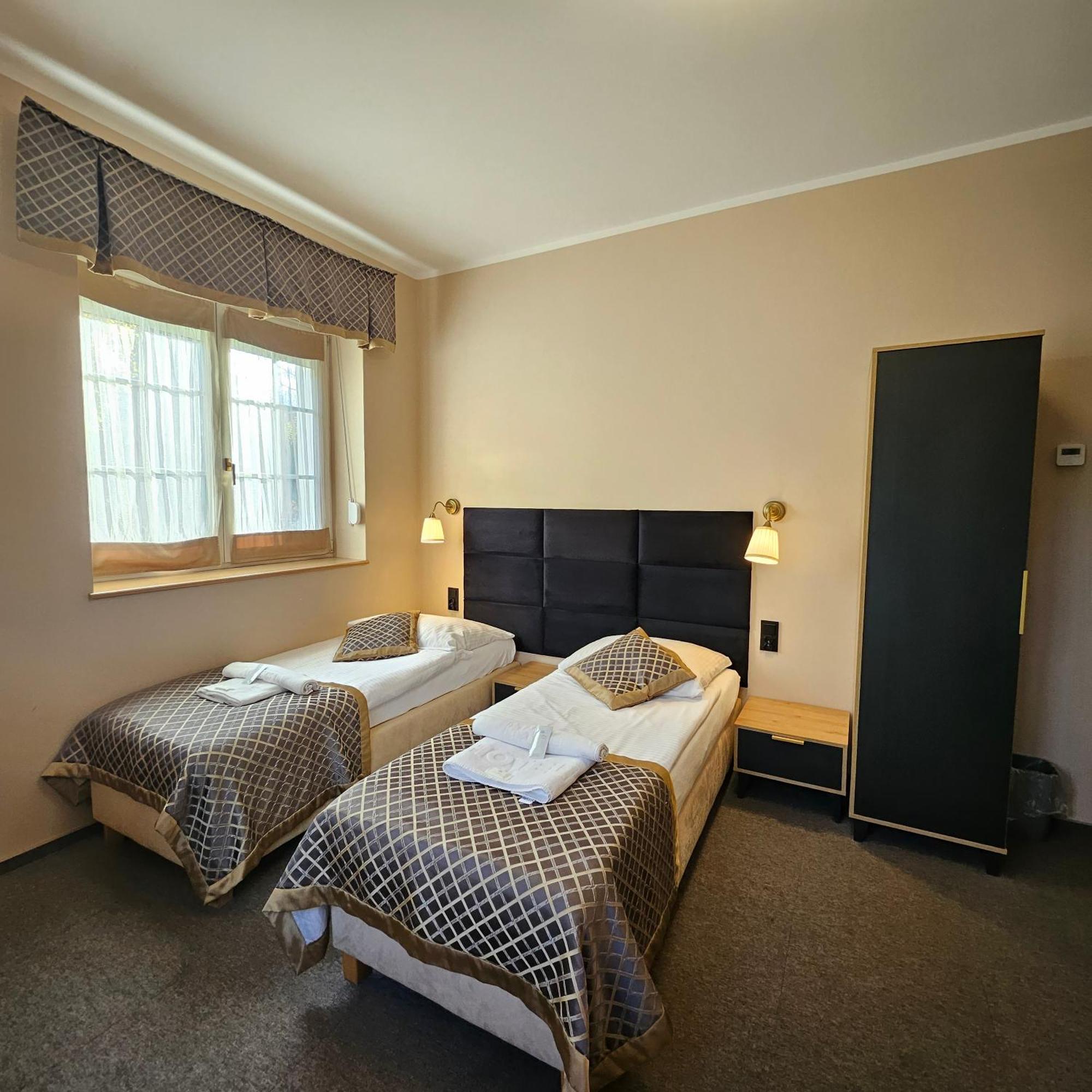 Willa Klodzko-Zacisze - Sauna - Silownia - Komnata Solna Exteriör bild